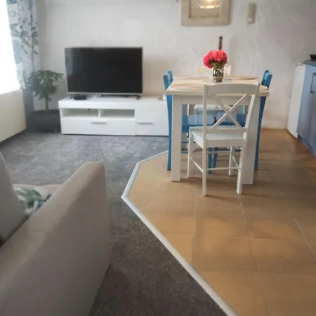 Stara Stajnia Moszyce - W Dolinie Baryczy Apartamento Twardogora